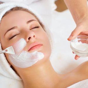 Peeling químico facial en Clínica Estética Ennova, Castellón